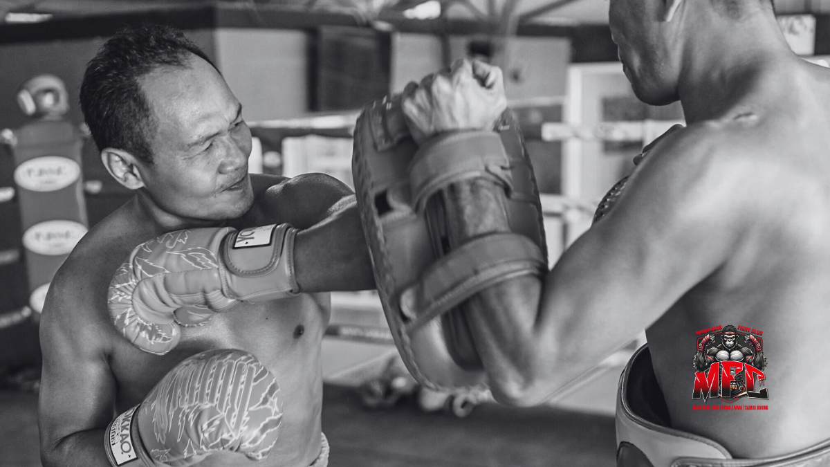 Muay Thai - Coude circulaire